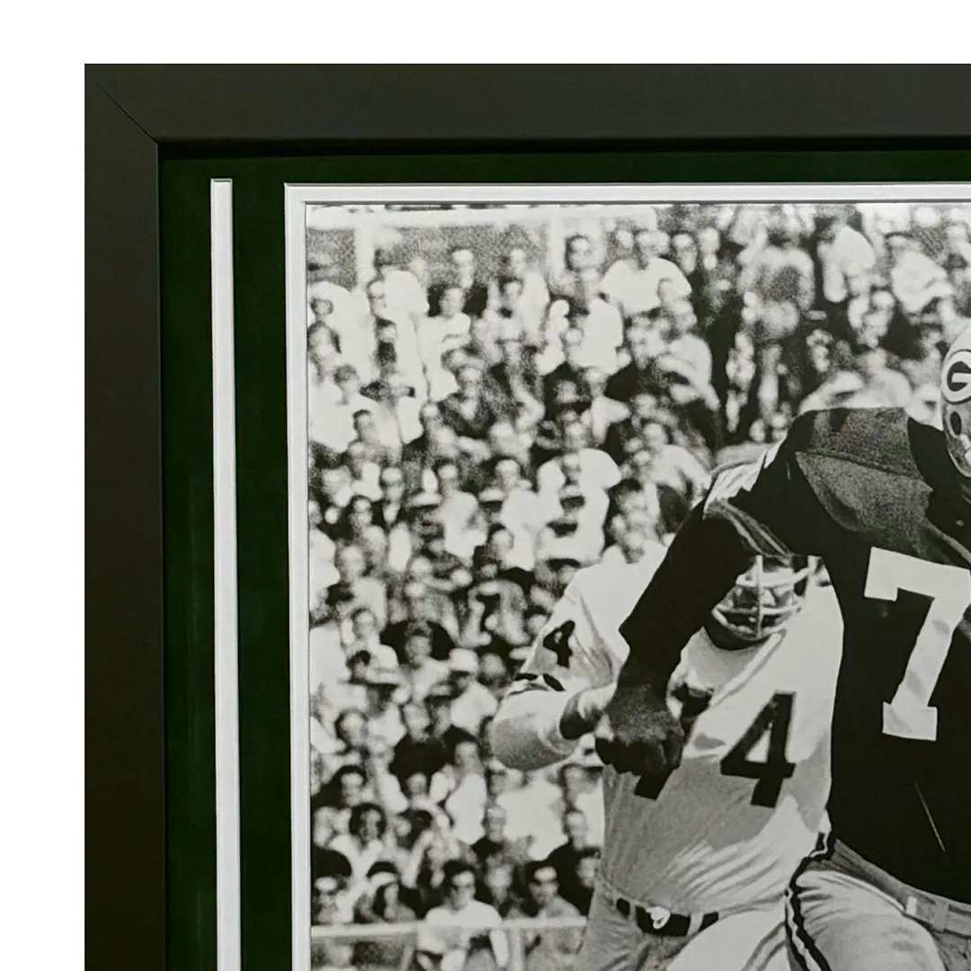 Forest Gregg HOF 77 B&W Hand Signed & Framed Packers 16x20 Football Photo