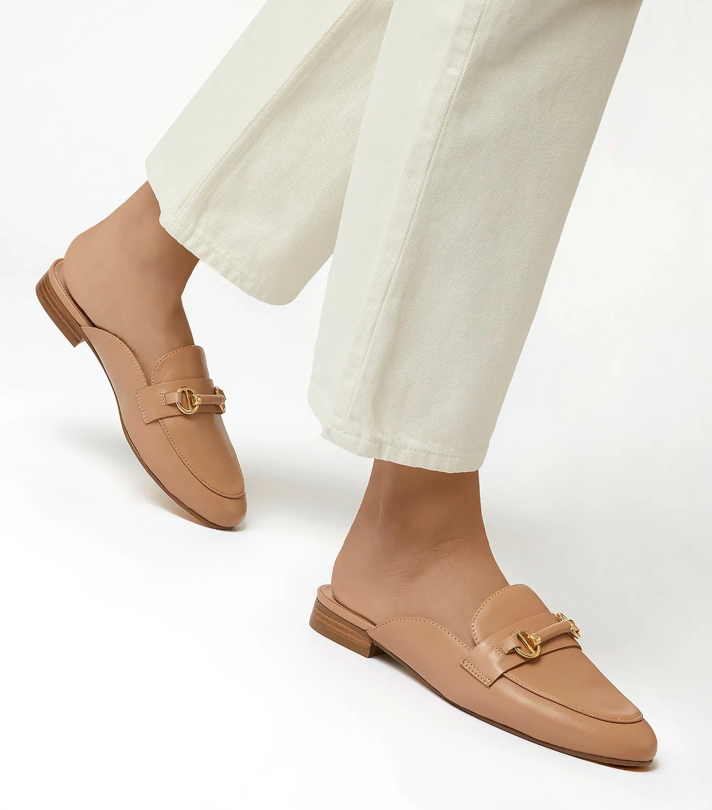 Glowin Slim Sole Backless Court Loafers Camel