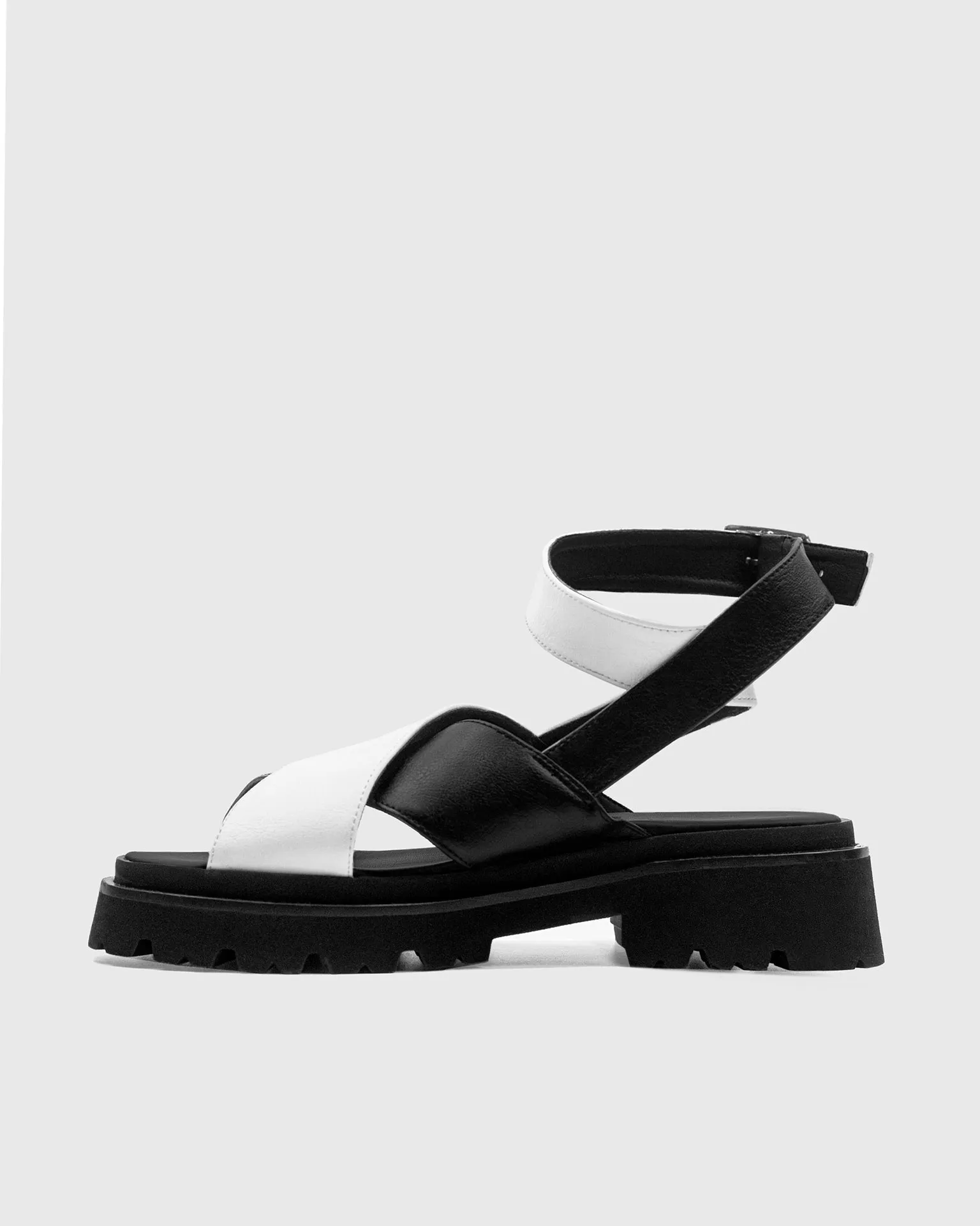 Medley Cross Strap Desserto® Cactus Leather Sandals | Black & White