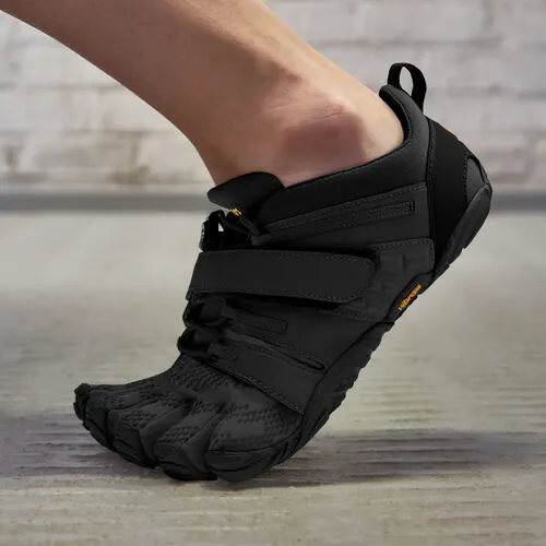 Vibram Women's V-Train 2.0 in Black Black