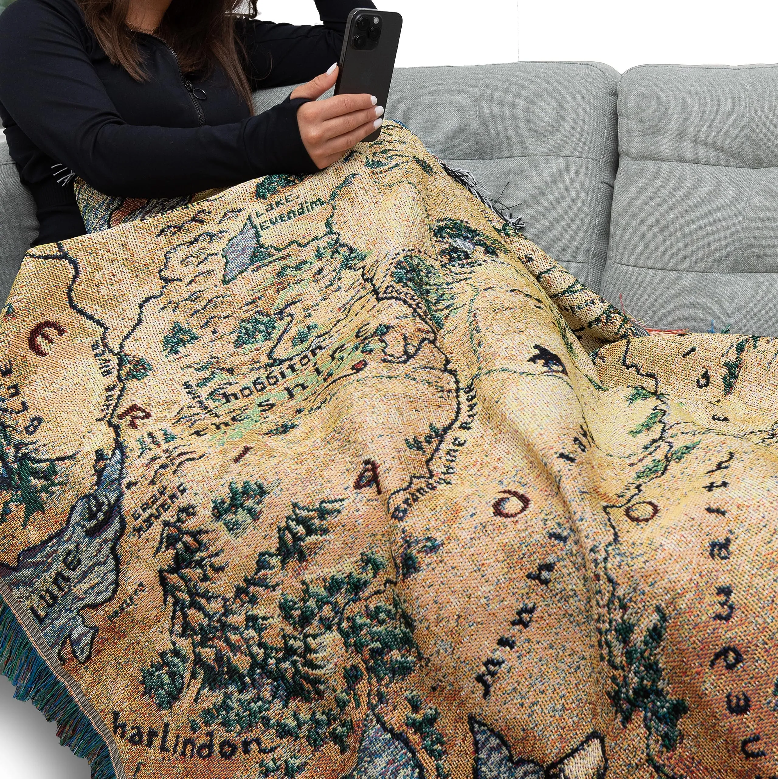 Warner Brothers The Hobbit, Middle Earth Woven Tapestry Throw Blanket, 48" x 60", Multi Color